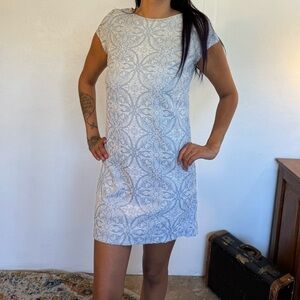 XS Halogen embroidered short sleeve blue and white, detailed zipper back dress